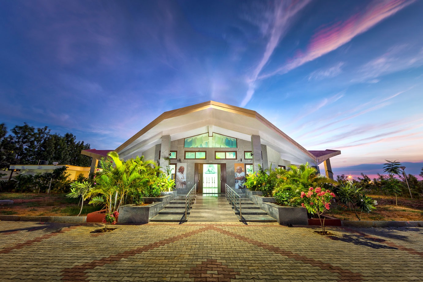 yogahall